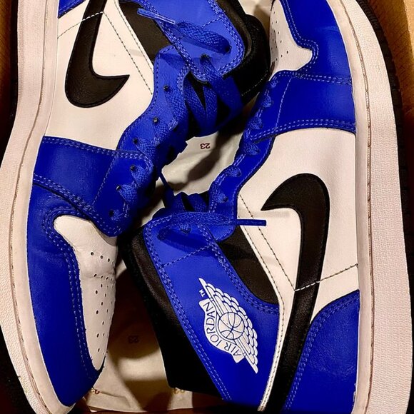 Nike Air Jordan 1 Mid - Picture 1 of 4